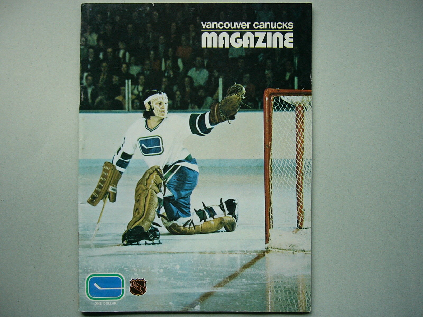 NHL Program: Vancouver Canucks (1972-73)