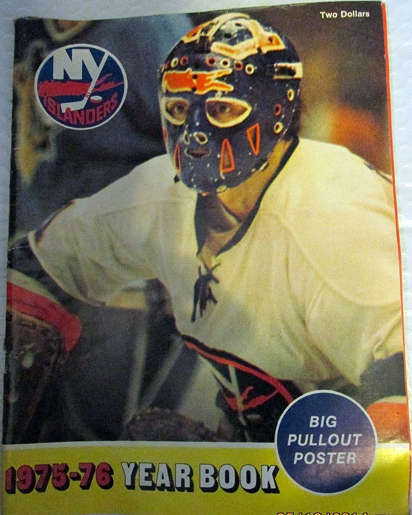 NHL Yearbook: New York Islanders (1975-76)